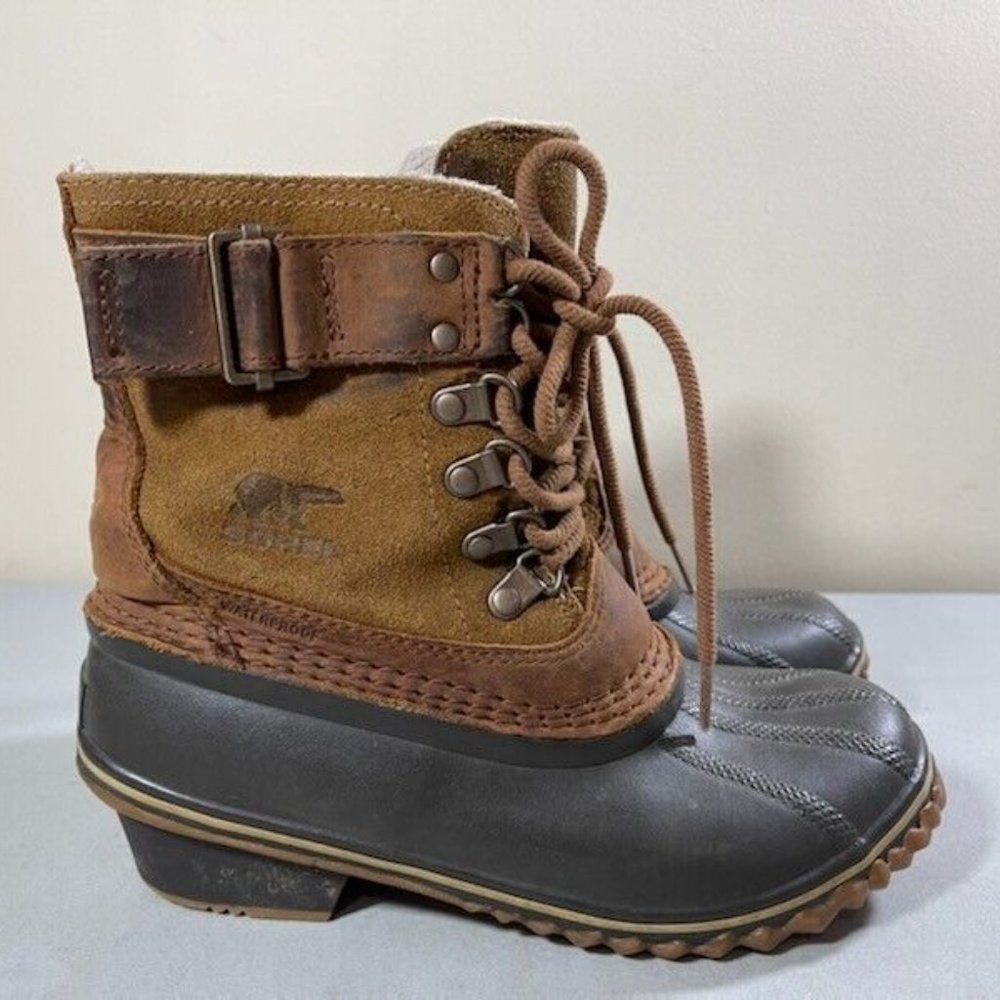 Sorel women's Fancy Lace II waterproof suede winter boots size 6